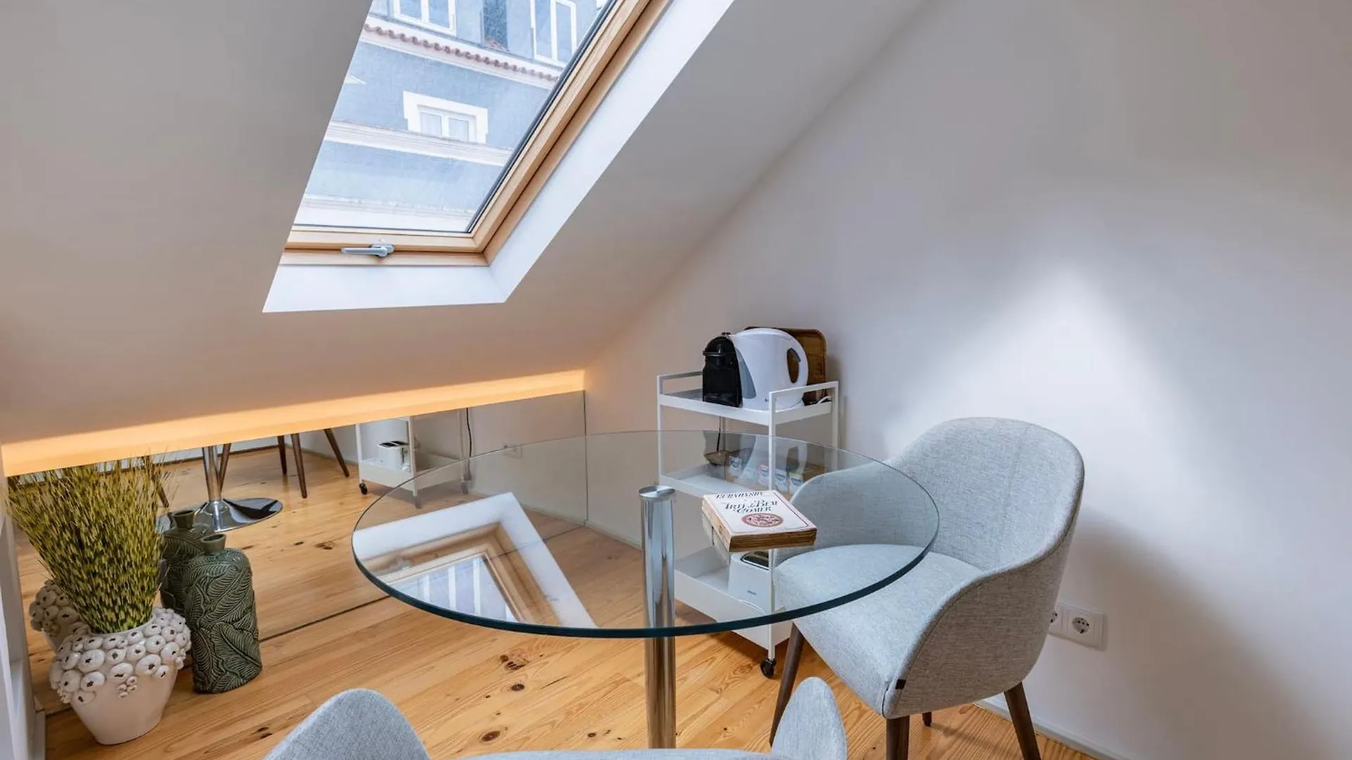 Condessa IV By Innkeeper Lisbon